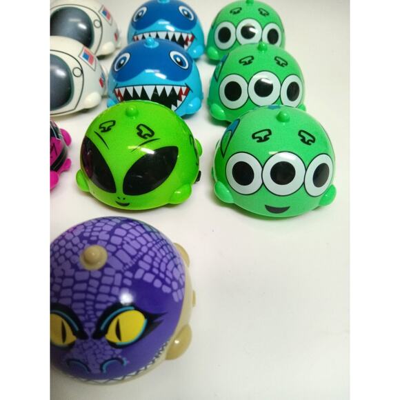 Roller Botz Collectible Slide Racing Toy (Lot Of 18) Fidget Toy - Picture 5 of 7